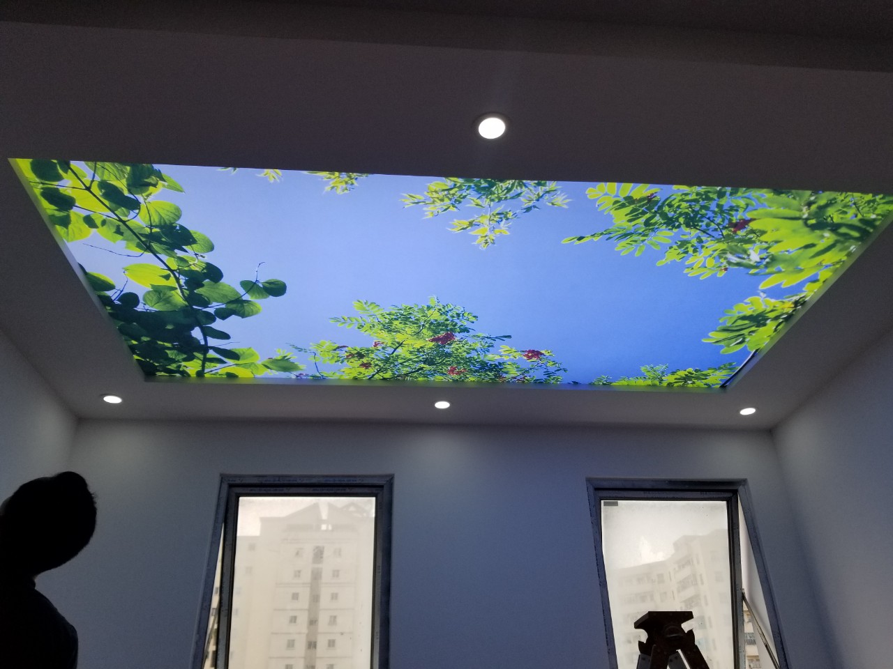 Quy trình thi công lắp đặt trần xuyên sáng Quy trình thi công lắp đặt trần xuyên sáng