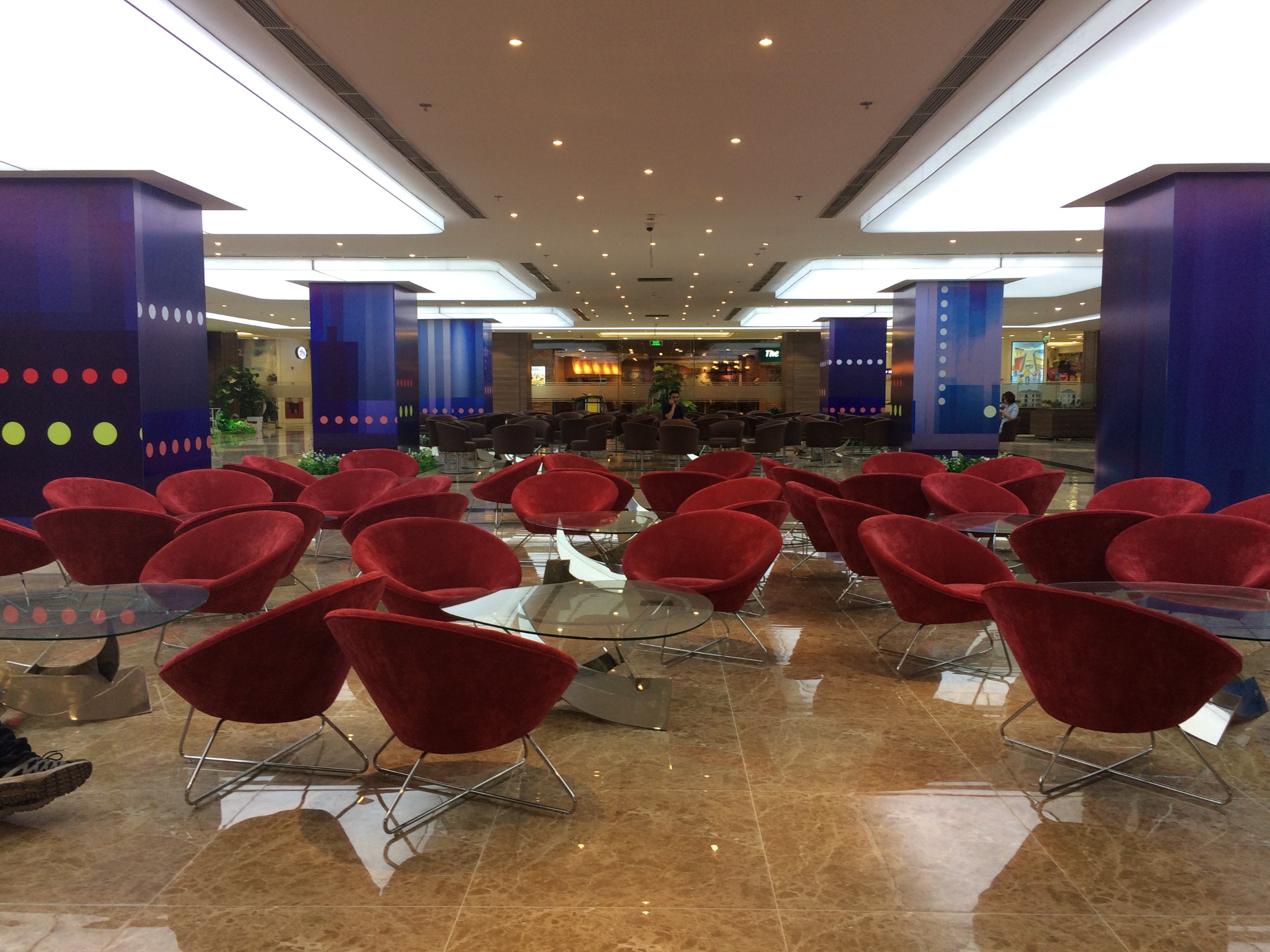 Trần xuyên sáng sàn BĐS Vincity Trần xuyên sáng sàn BĐS Vincity